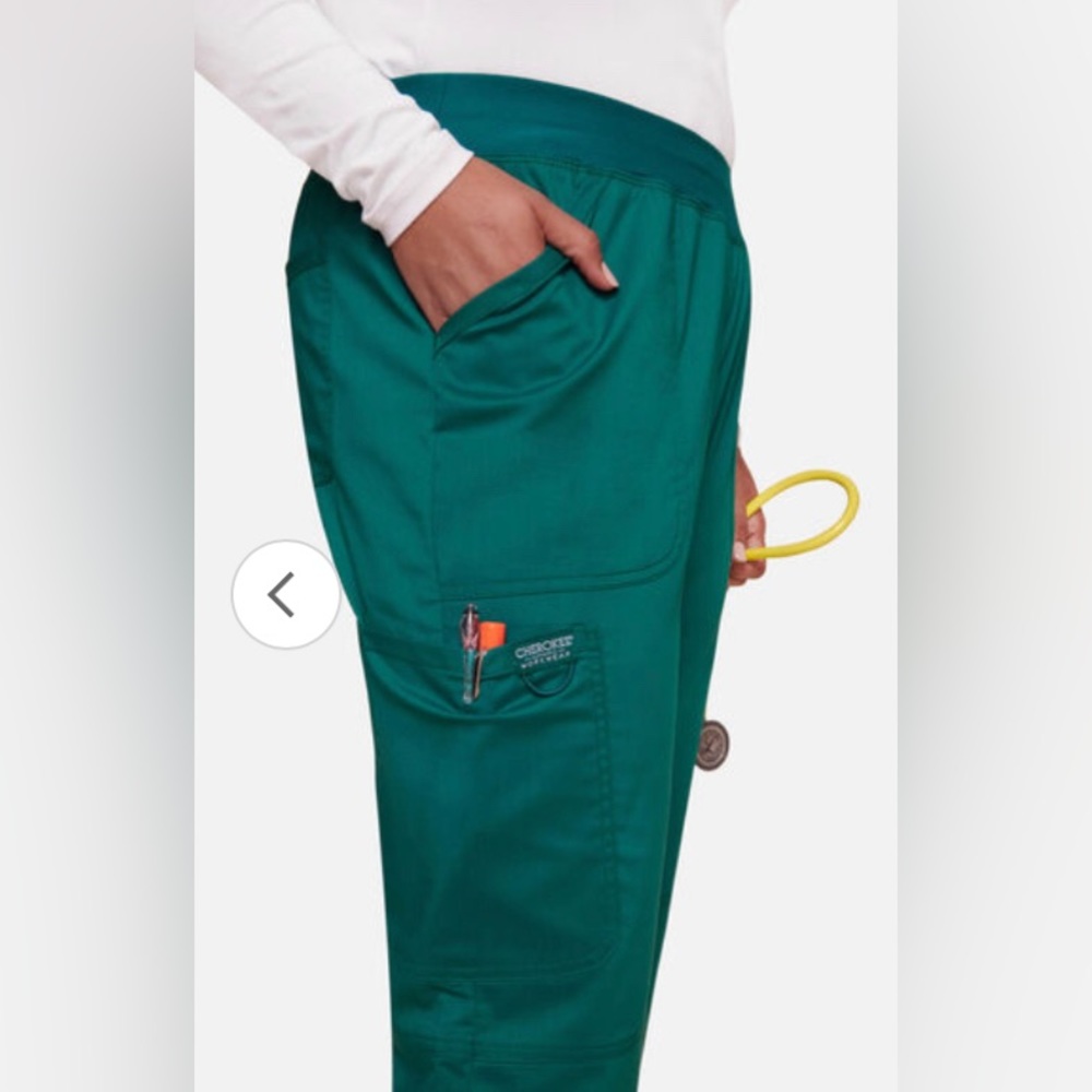 Cherokee Hunter Green Cargo Scrub Pants - Picture 4 of 13